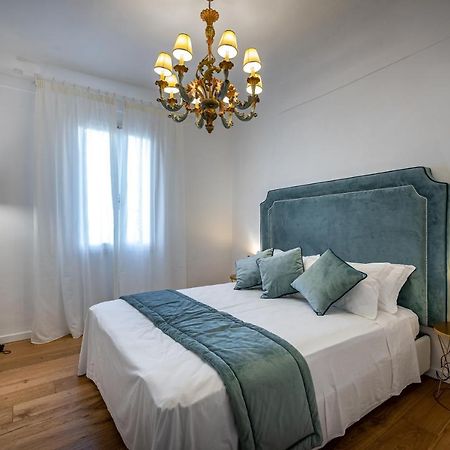 Jcl First Apt In The Hearth Of Florenţa Exterior foto