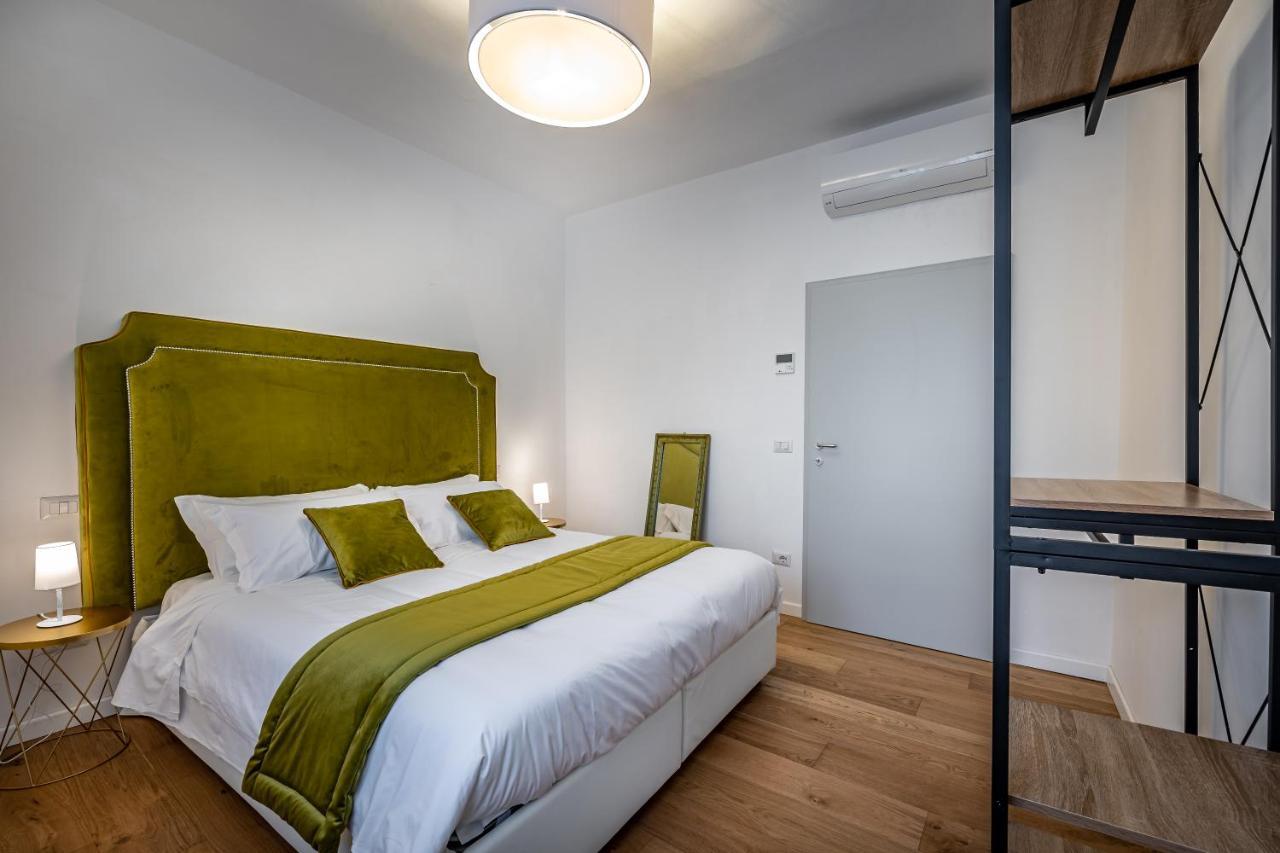 Jcl First Apt In The Hearth Of Florenţa Exterior foto